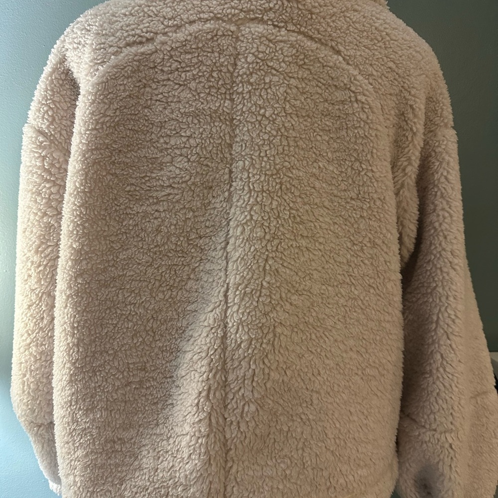 Lululemon Athletica Cream Teddy Jacket size 8 - Picture 10 of 11